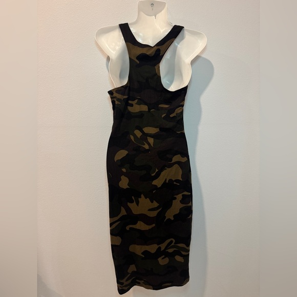 Popular 21 Camouflage Midi Dress - Picture 2 of 2
